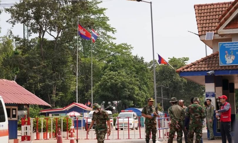 នៅវេលាម៉ោង១១ព្រឹក ថ្ងៃទី ១ ខែសីហា ឆ្នាំ២០២៥ ភាគីថៃបានប្រគល់មកឱ្យកម្ពុជាវិញនូវកងកម្លាំងចំនួន ០២ រូបប៉ុណ្ណោះ