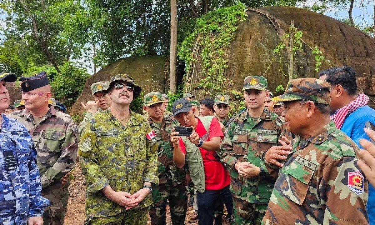 នៅថ្ងៃទី​១០ សីហា ២០២៥នេះ ក្រុមអនុព័ន្ធយោធាបរទេសប្រចាំព្រះរាជាណាចក្រកម្ពុជា មកពី ៩ ប្រទេស រួមមាន អូស្រ្តាលី អង់គ្លេស កាណាដា ចិន បារាំង ជប៉ុន កូរ៉េខាងត្បូង ឡាវ និងវៀតណាម