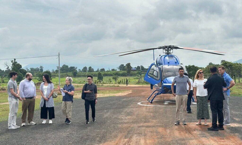 គណៈប្រតិភូសភា​សហ​រដ្ឋ​អាមេរិកចុះទៅត្រួតពិនិត្យដោយ​ផ្ទាល់​នូវស្ថានភាពរបស់ជនភៀសសឹក នៅក្នុងខេត្តព្រះវិហារ និងខេត្តឧត្តរមានជ័យ