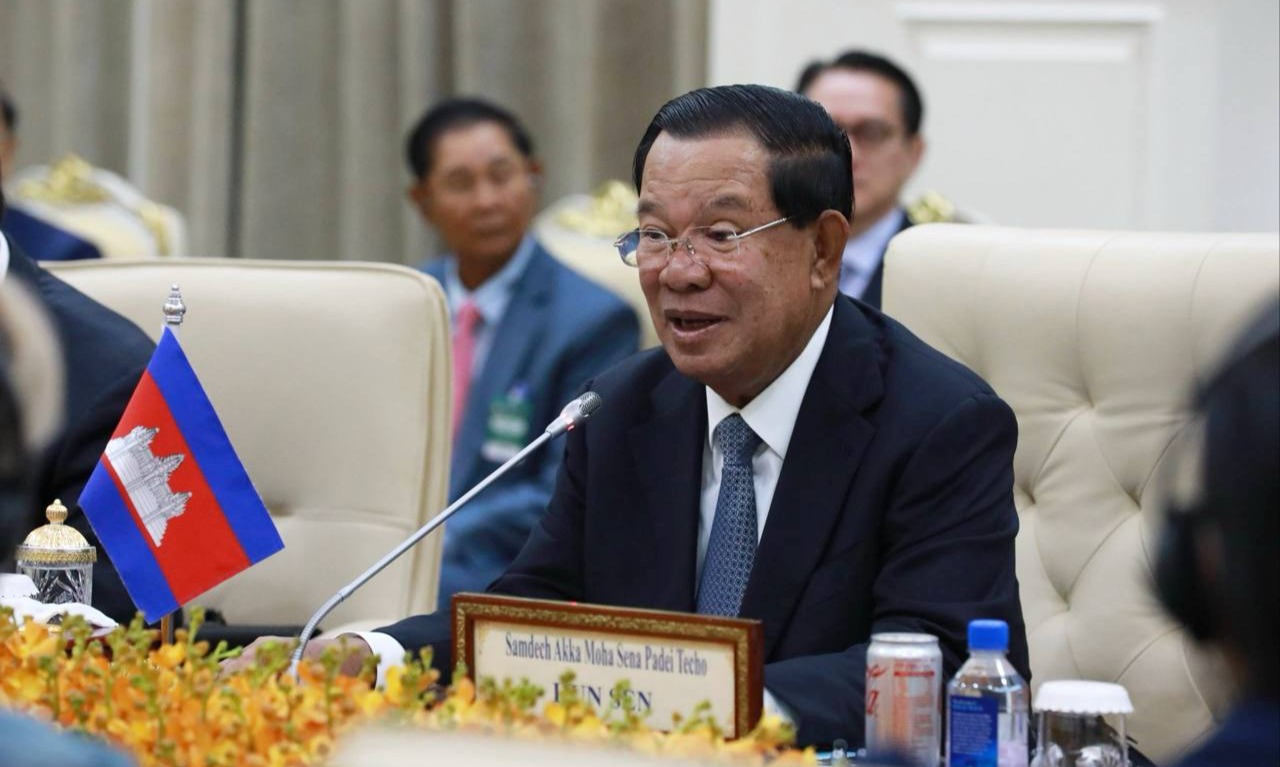 សម្តេចតេជោ ហ៊ុន សែន អញ្ជើញជួបប្រជុំកំពូលជាមួយឯកឧត្តម ប្រធានាធិបតីហ្វីលីពីន