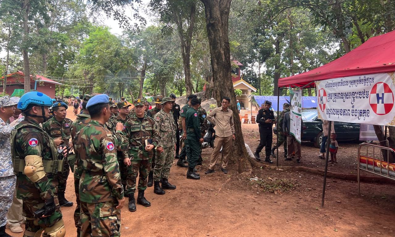 លោកជំទាវ ឧត្តមសេនីយ៍ឯក ម៉ាលី សុជាតា អ្នកនាំពាក្យក្រសួងការពារជាតិ នៃព្រះរាជាណាចក្រកម្ពុជា៖ 